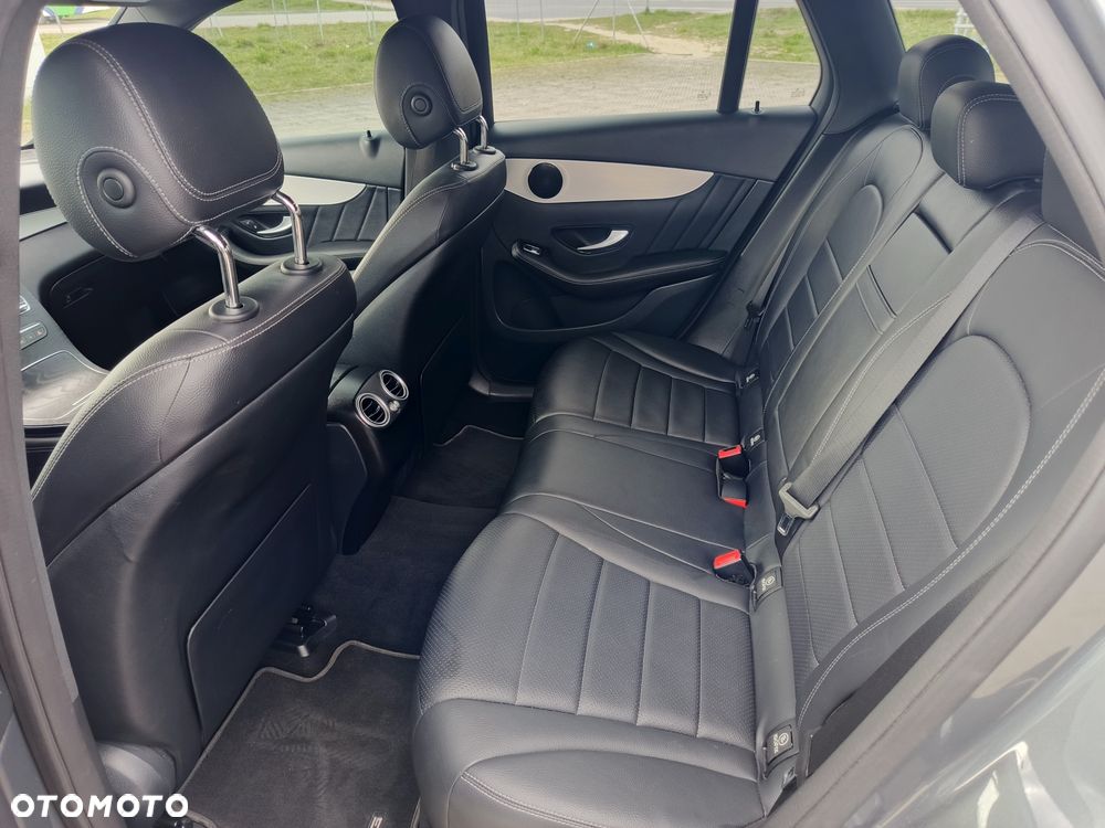 Mercedes-Benz GLC - 7