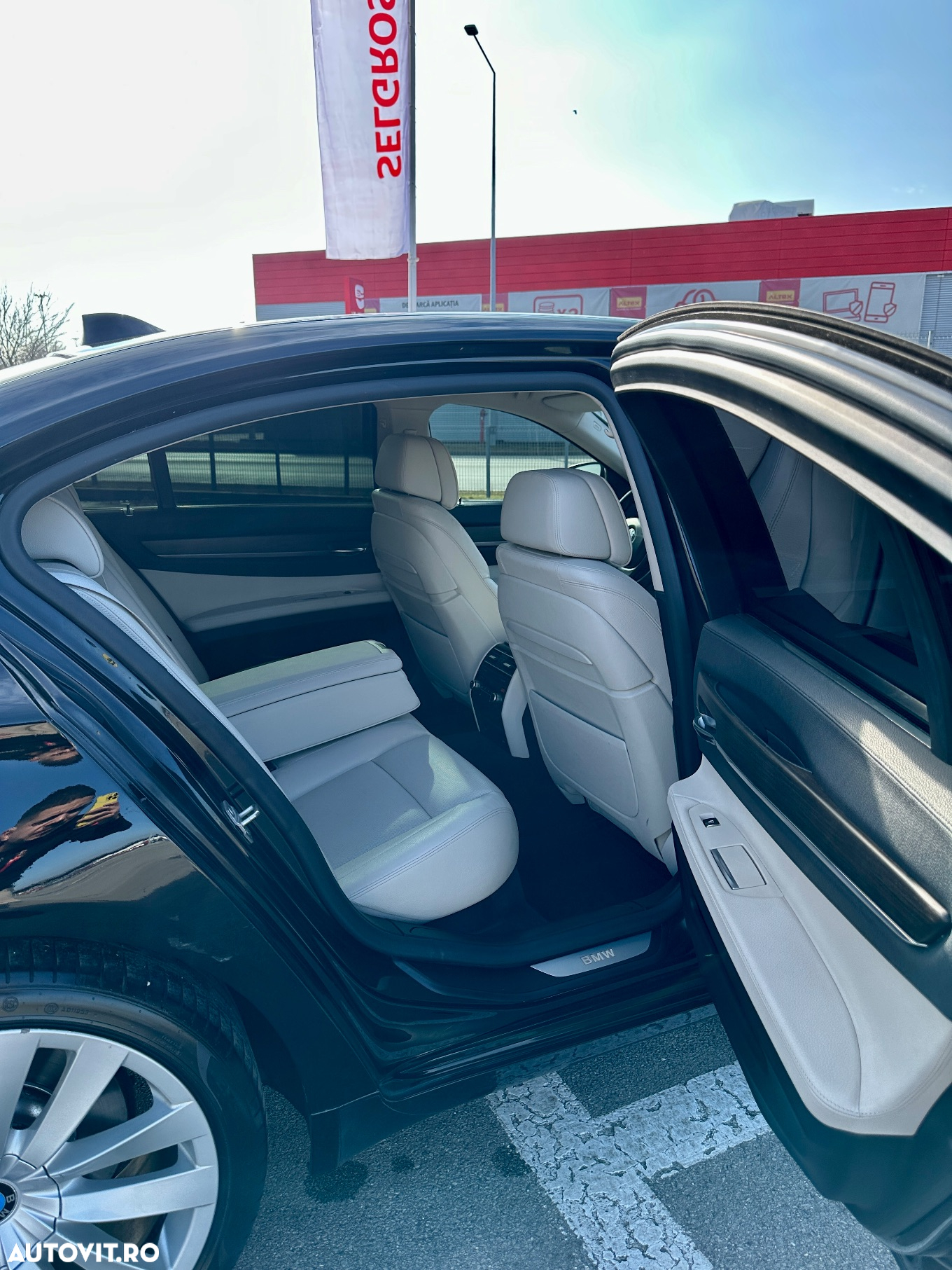 BMW Seria 7 730d xDrive - 23