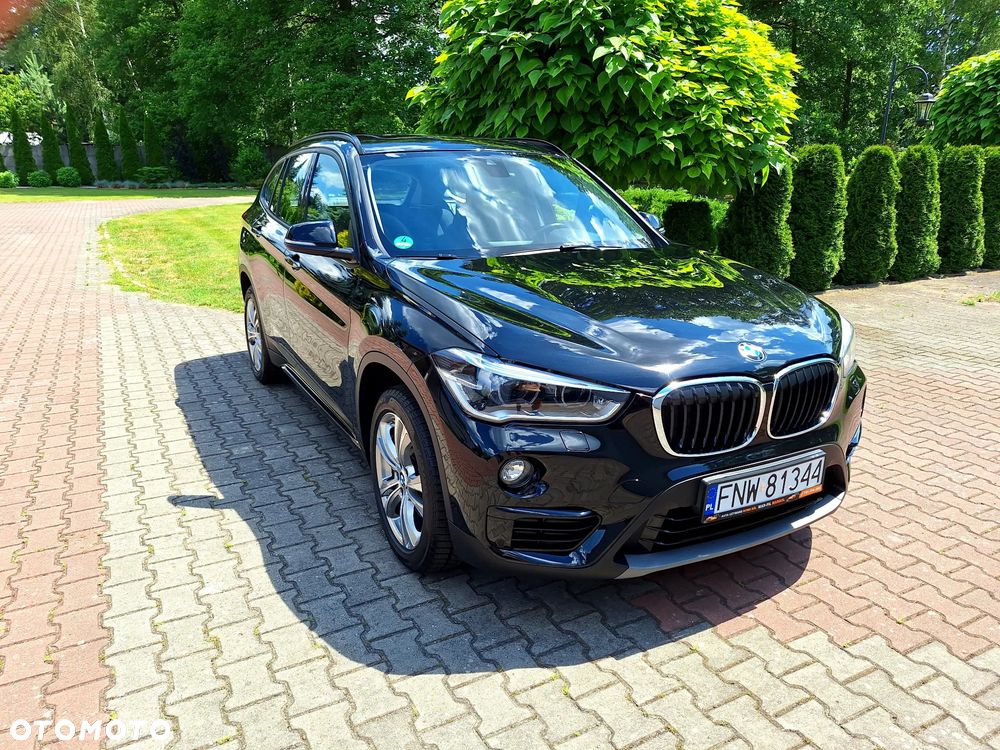 BMW X1 xDrive18d Sport Line - 1