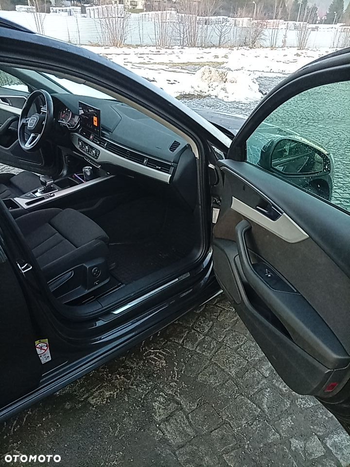 Audi A4 Avant 30 TDI S tronic - 4