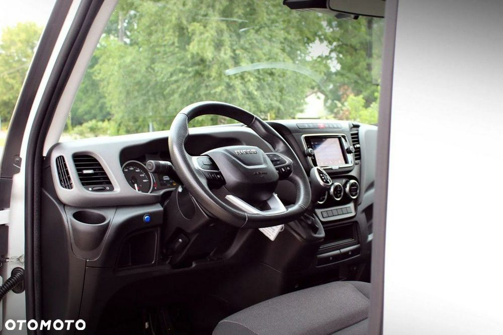 Iveco Daily 35S18 kontener 9eu palet + winda Dhollandia750kg - 16