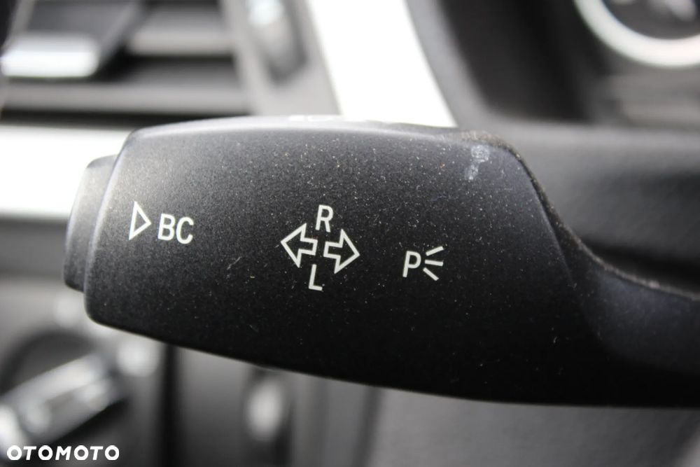 BMW Seria 3 320i Sport-Aut - 19