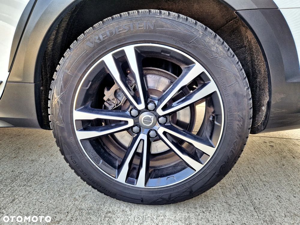 Volvo V90 Cross Country D5 SCR AWD Pro - 15