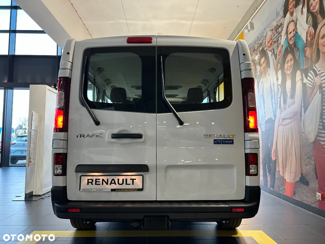 Renault Trafic - 13