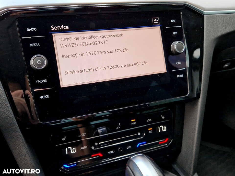 Volkswagen Passat 1.5 TSI ACT DSG Highline - 25