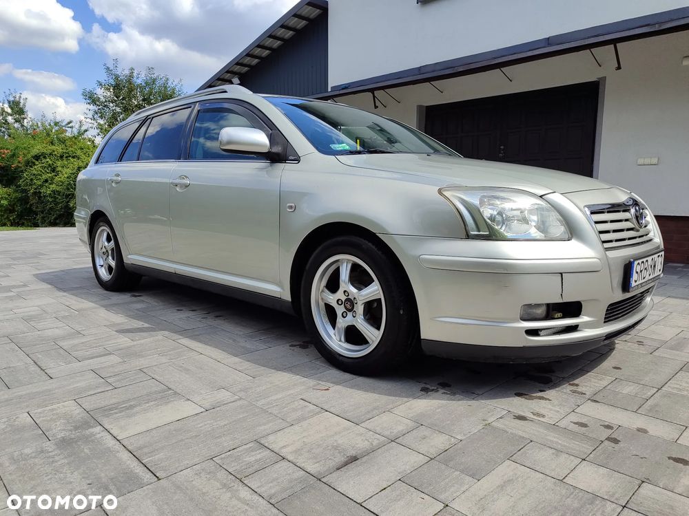 Toyota Avensis 1.6 VVT-i Terra - 2