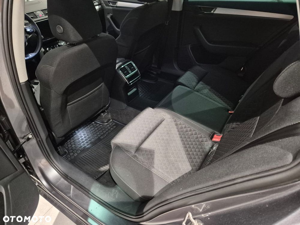 Skoda Superb 1.5 TSI Ambition DSG - 12