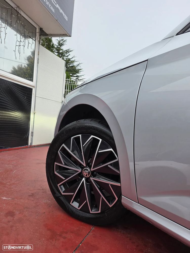 Skoda Kamiq 1.0 TSI Scoutline DSG - 42