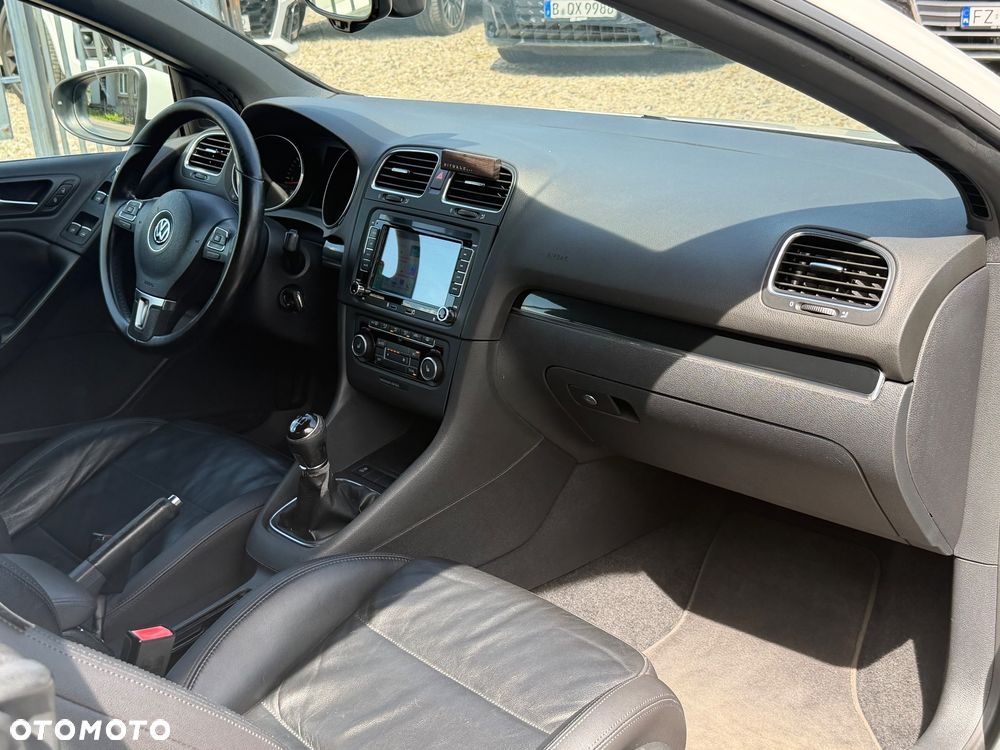 Volkswagen Golf 1.6 TDI DPF Highline - 36