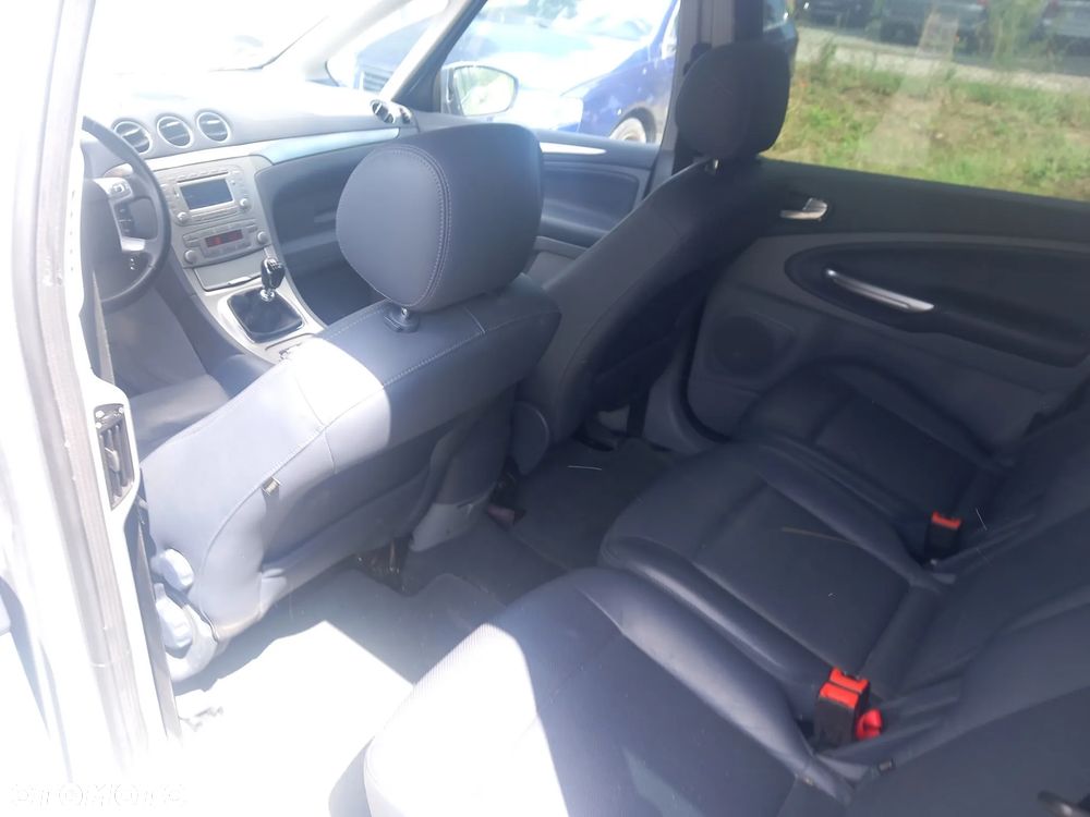 Ford S-Max 2.2 TDCi DPF Titanium - 28