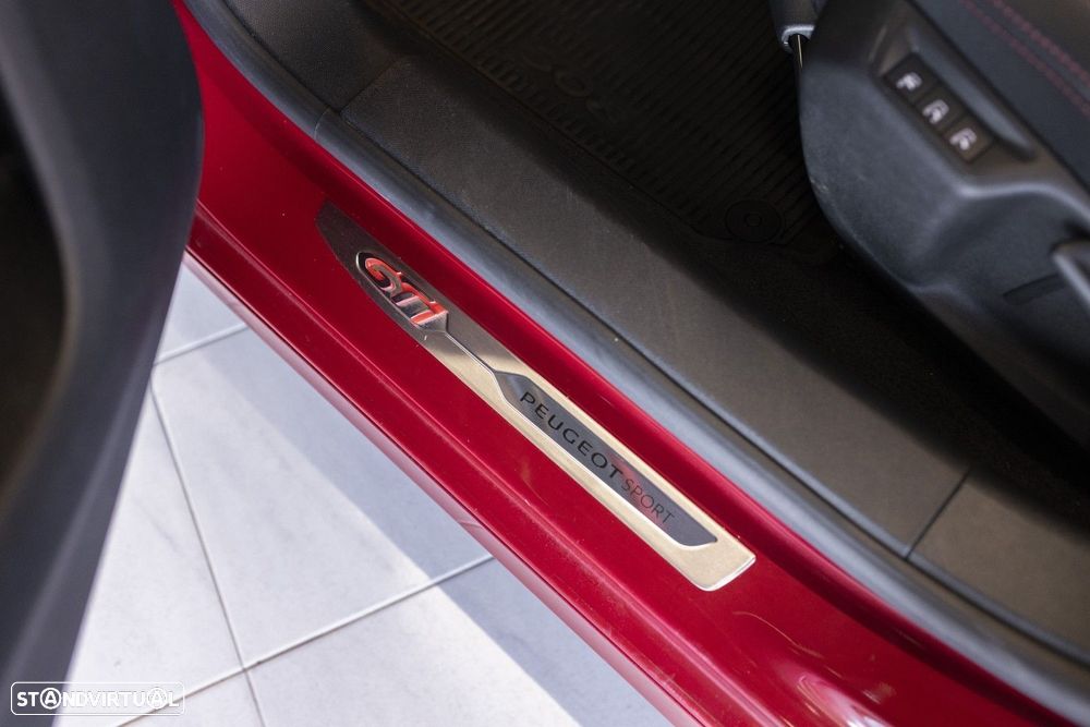 Peugeot 308 1.6 e-THP GTi - 10