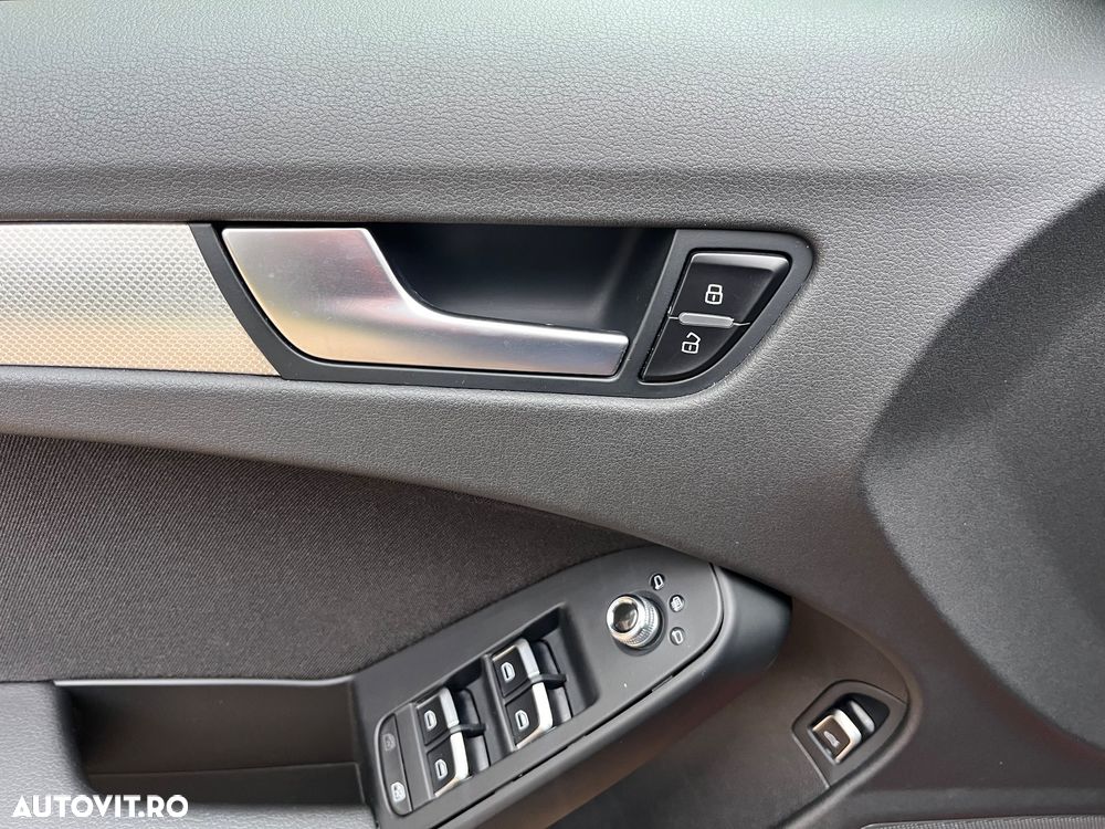 Audi A4 Avant 2.0 TDI DPF clean diesel multitronic S line Sportpaket - 20