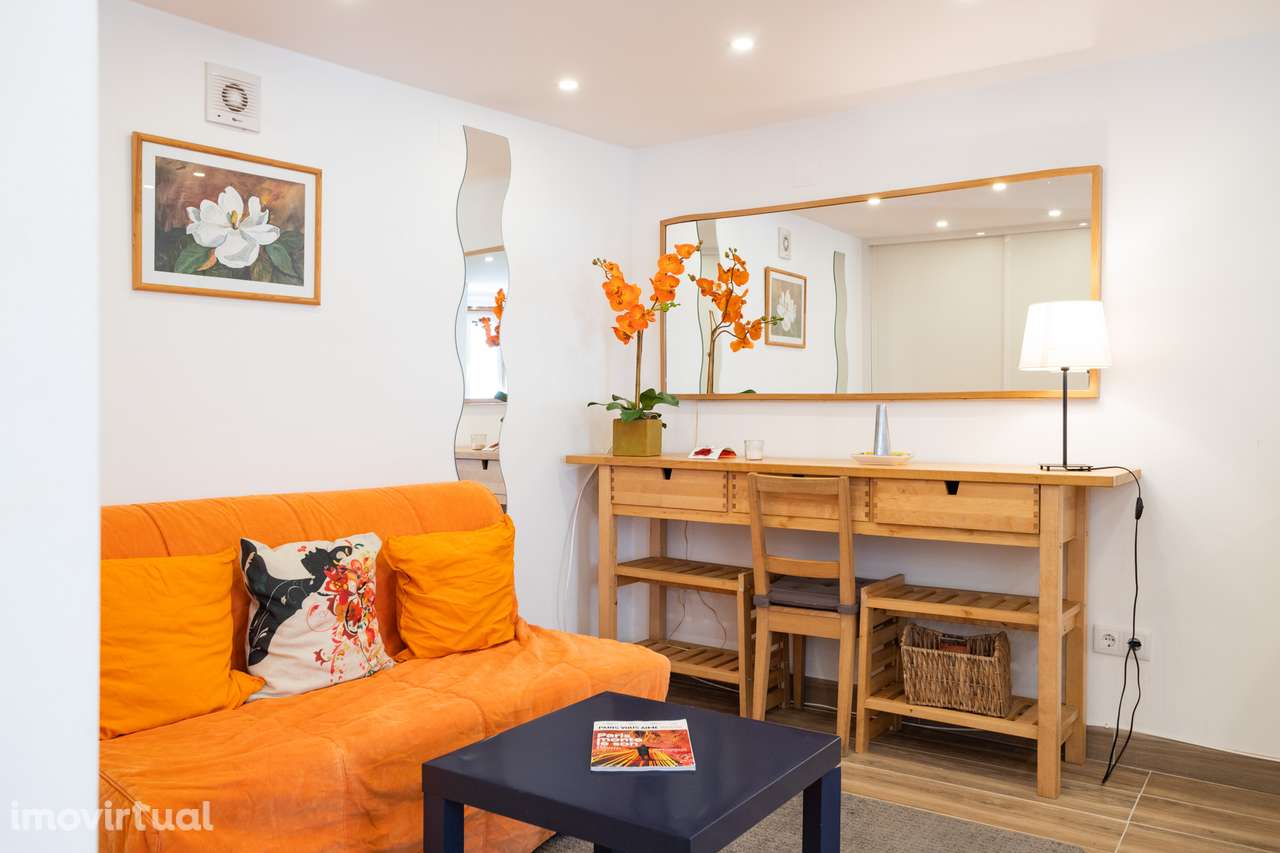 Descubra o Charme Lisboeta: Apartamento Mobiliado com Vista para o Cas - Grande imagem: 5/20