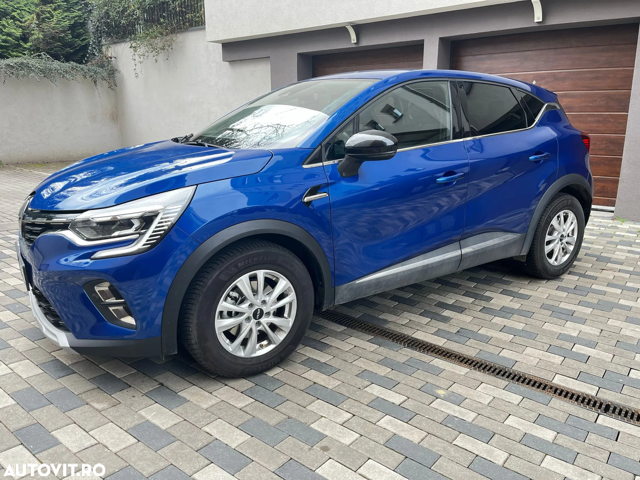 Renault Captur E-TECH Full Hybrid 145 Techno - 2