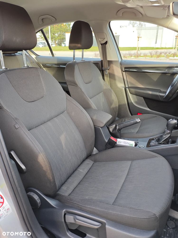 Skoda Octavia 2.0 TDI 4x4 Style DSG - 13