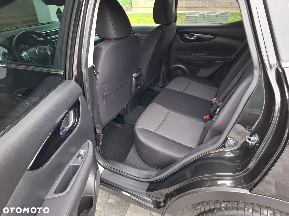 Nissan Qashqai 1.6 DCi Xtronic TEKNA - 16