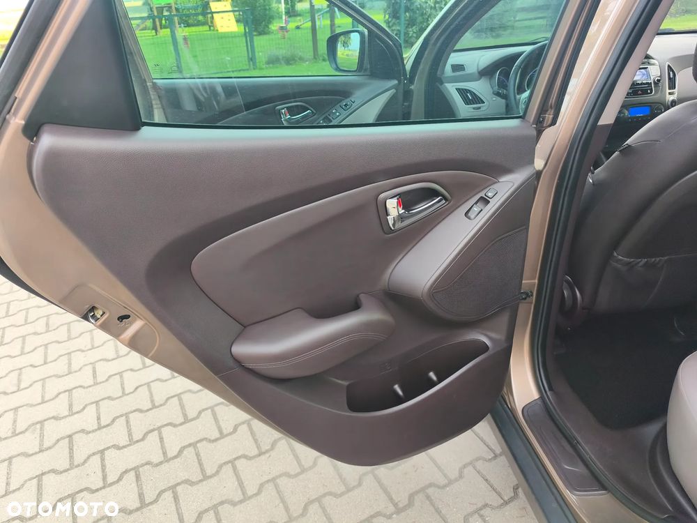 Hyundai ix35 2.0 4WD Automatik Premium - 28