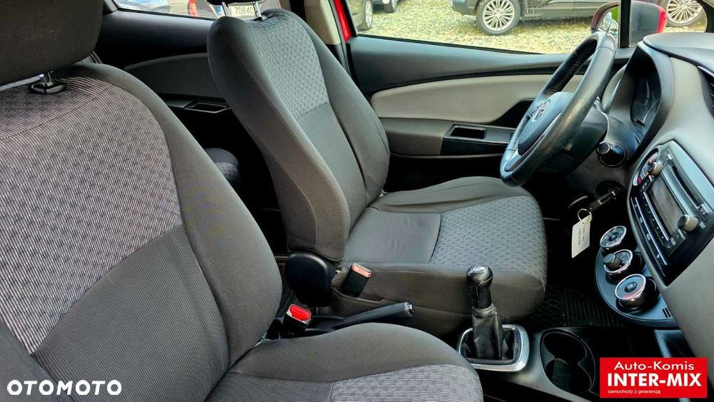 Toyota Yaris - 12