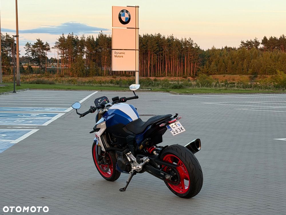 BMW F - 6
