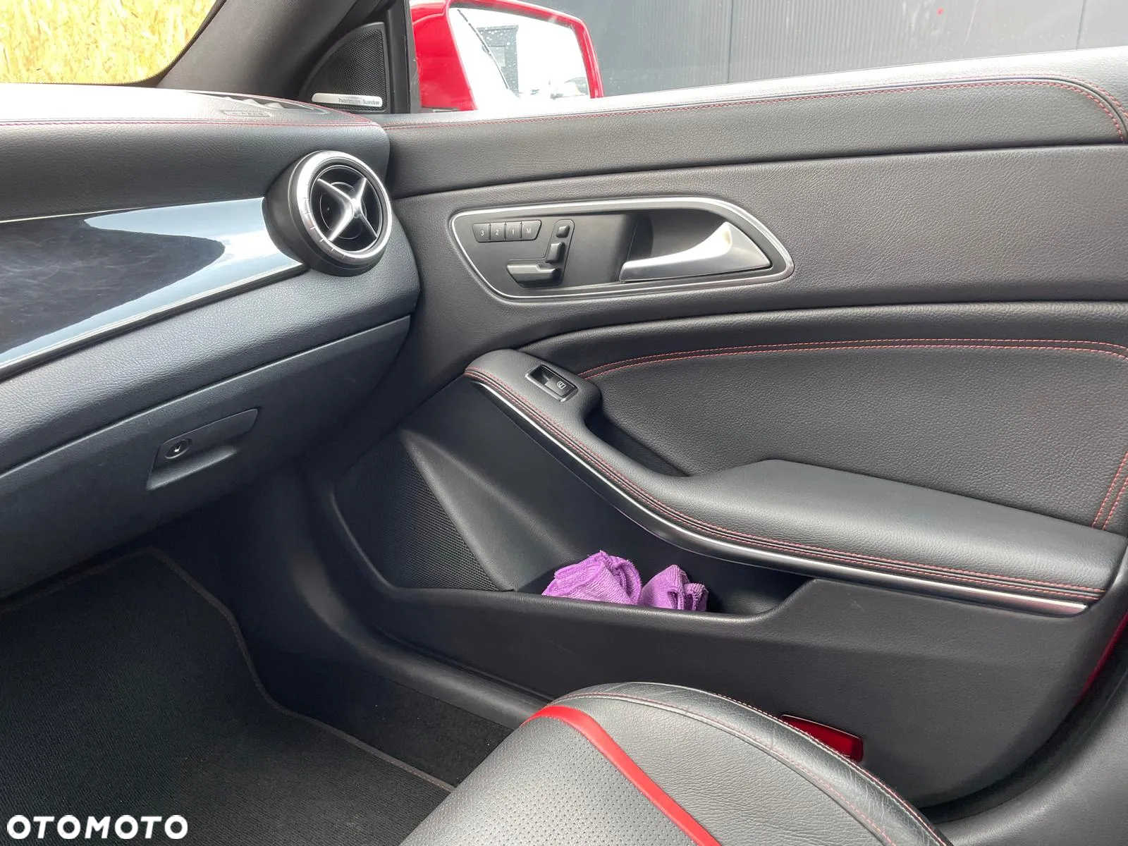 Mercedes-Benz CLA AMG 45 4Matic 7G-DCT - 32
