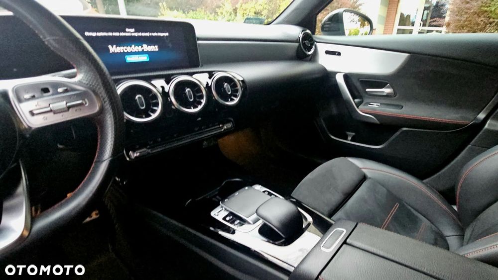 Mercedes-Benz Klasa A 200 AMG Line 7G-DCT - 9