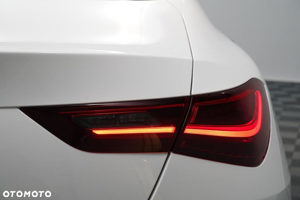 Mercedes-Benz CLA 200 mHEV AMG Line 7G-DCT - 27