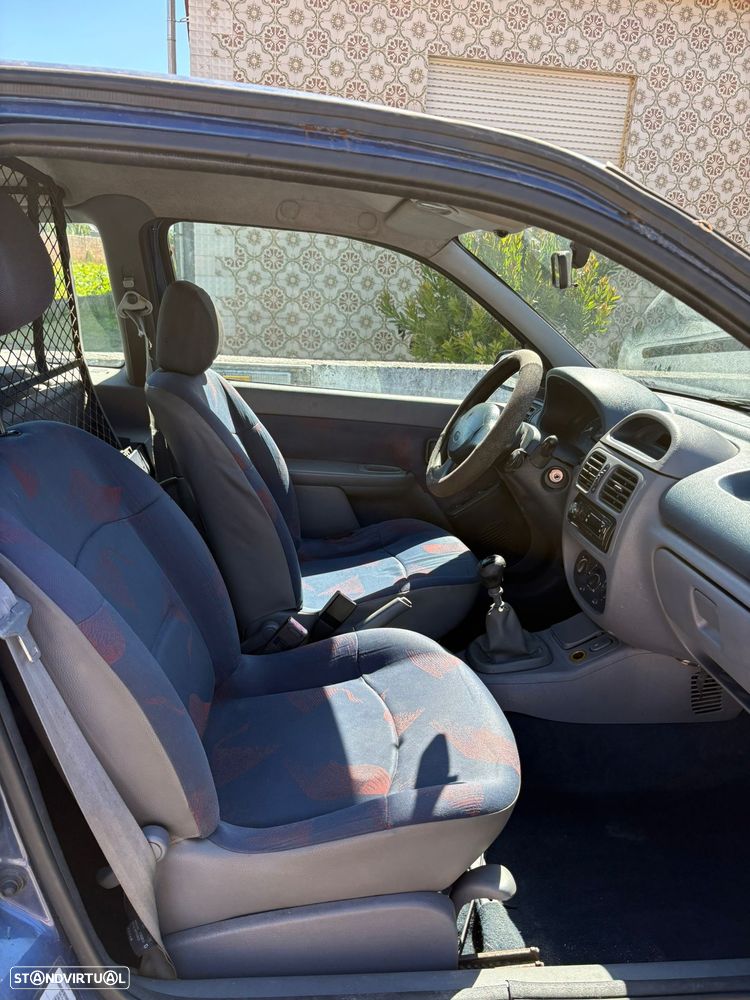 Renault Clio 1.9 D RN - 3