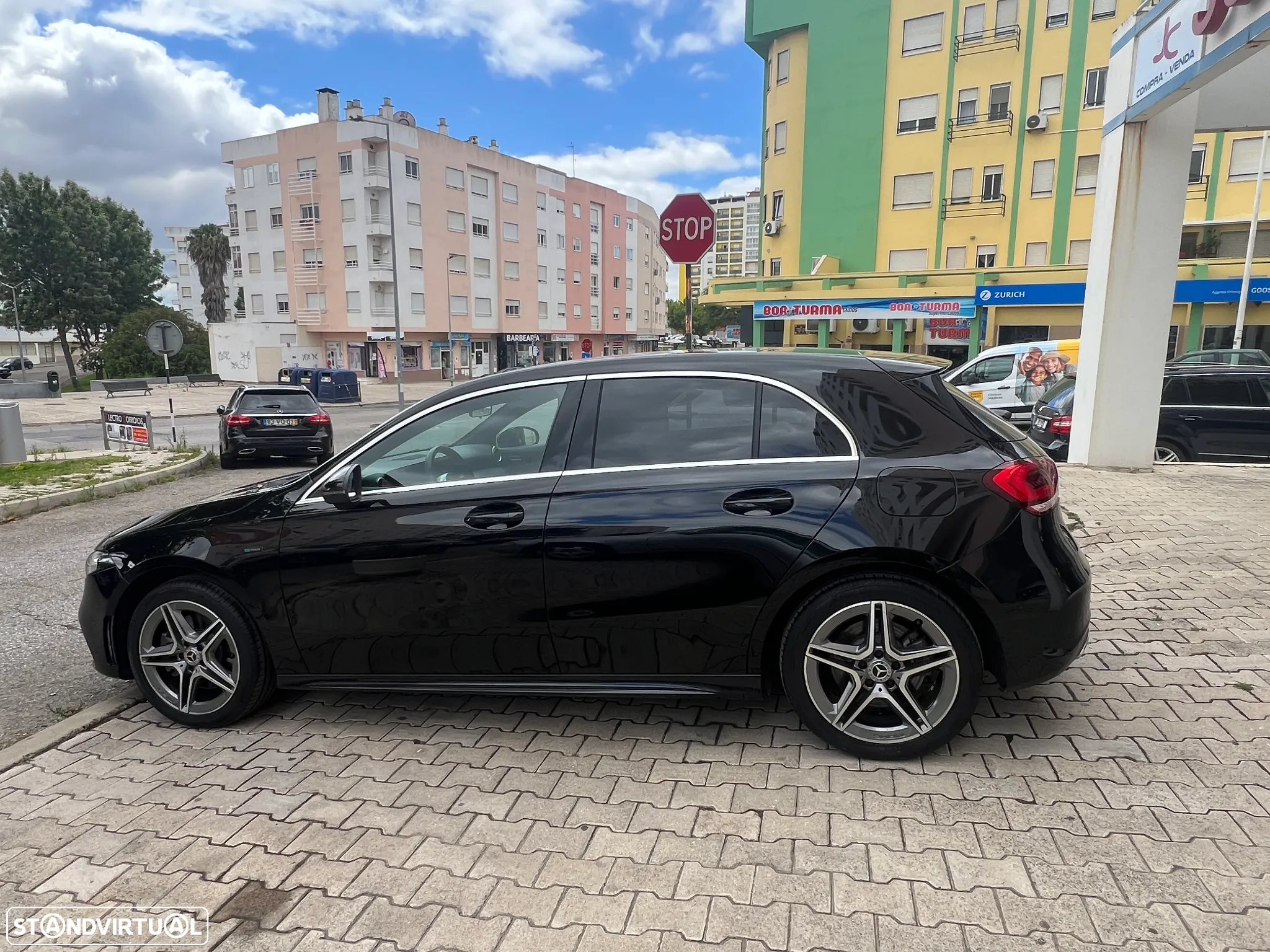 Mercedes-Benz A 250 e AMG Line - 3