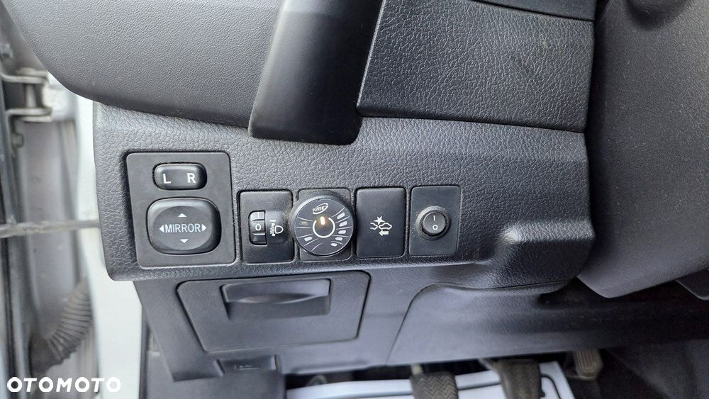 Toyota Corolla 1.6 Comfort - 24