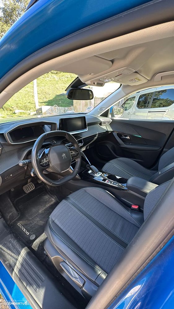 Peugeot e-2008 50 kWh Allure Pack - 6