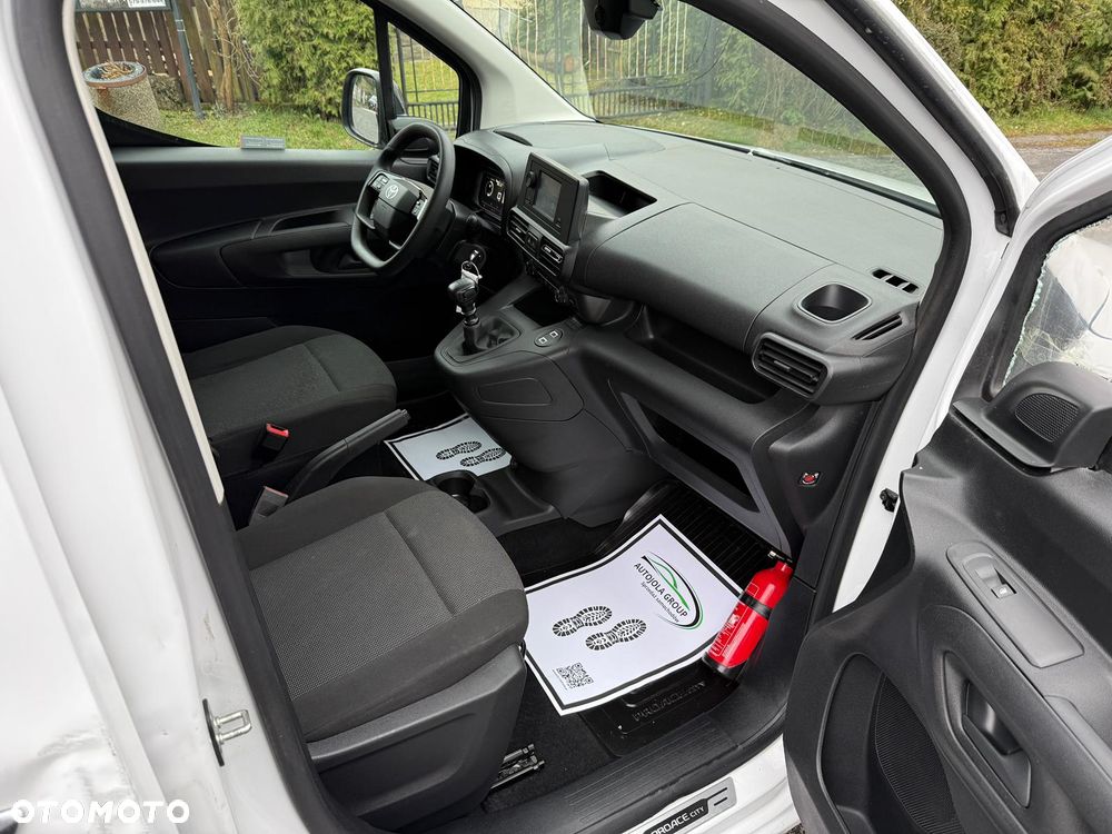 Toyota Proace City - 13