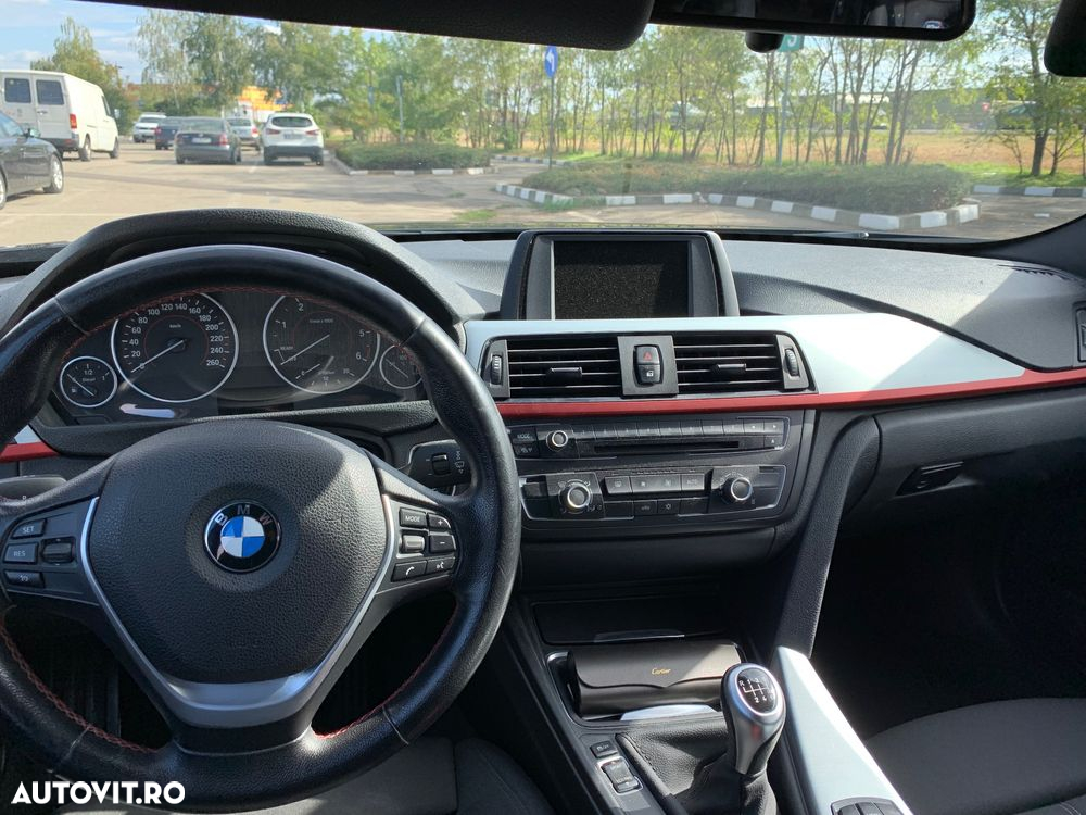 BMW Seria 3 318d - 23