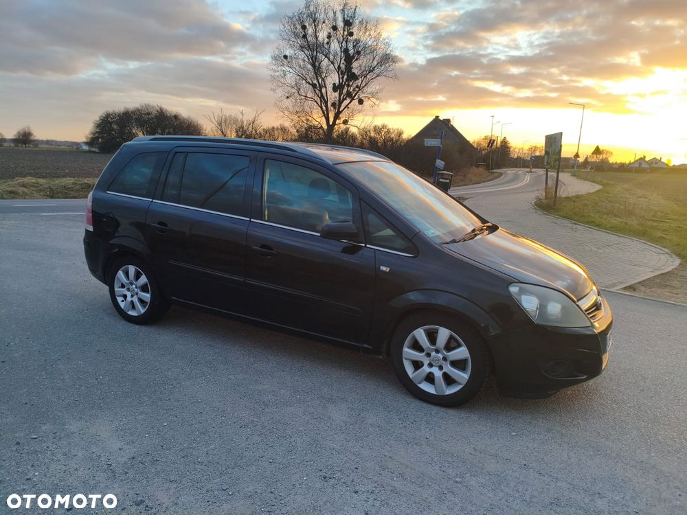 Opel Zafira 1.9 CDTI - 4