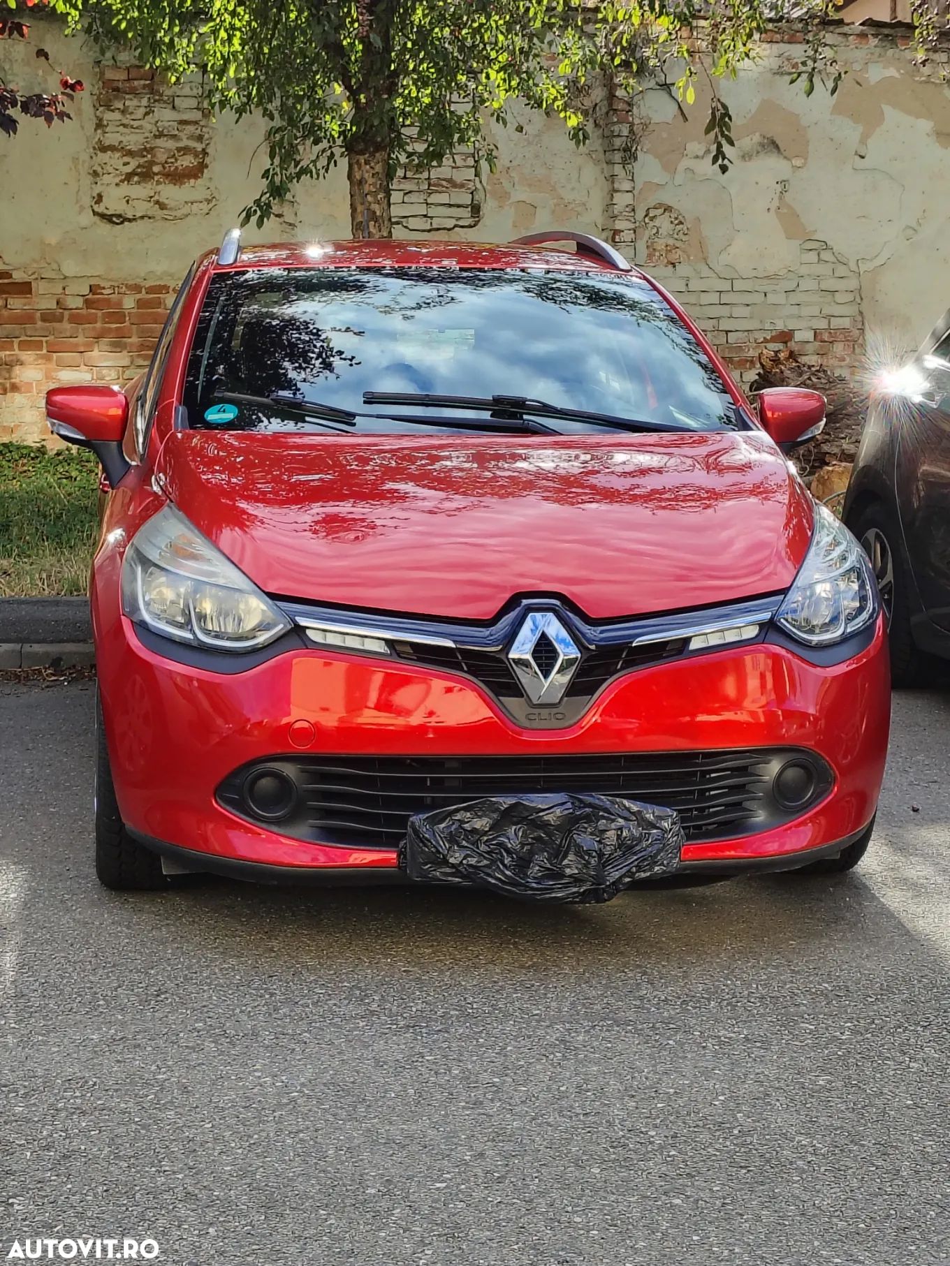 Renault Clio IV 1.2 16V Dynamique - 1