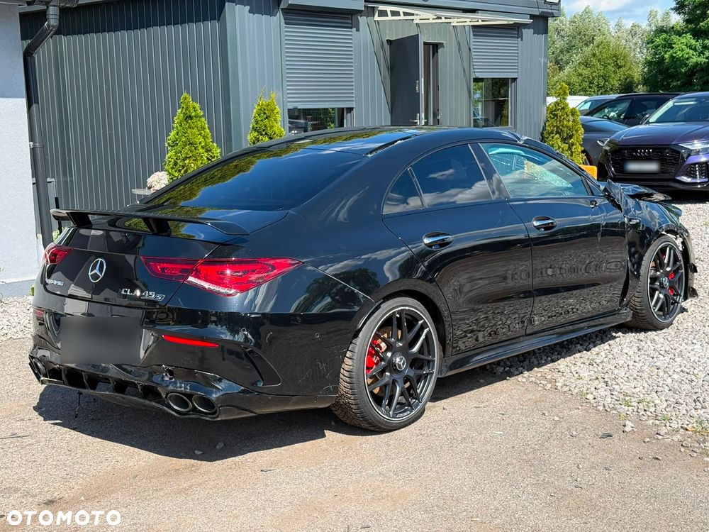 Mercedes-Benz CLA AMG 45 S 4Matic+ AMG Speedshift 8G-DCT - 4
