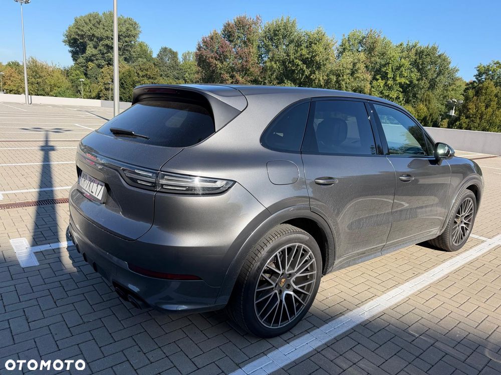 Porsche Cayenne 2018 photo 2