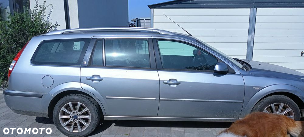 Ford Mondeo 1.8 Ghia - 3
