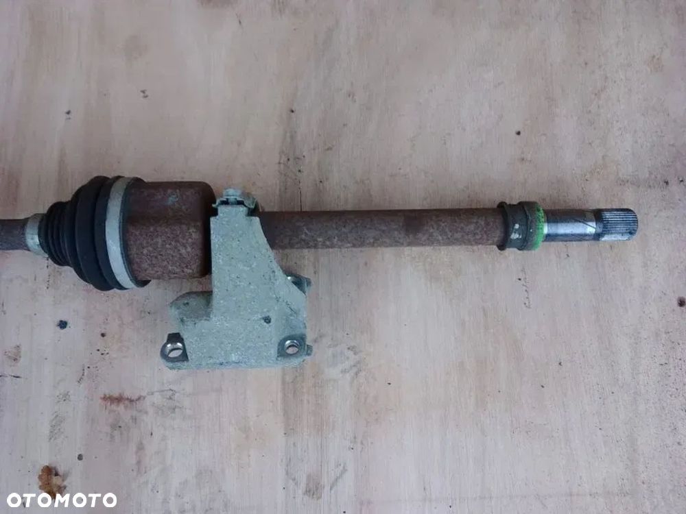 Półoś Prawa Podpora Trafic III Vivaro B Talento NV300 1.6 DCI - 2