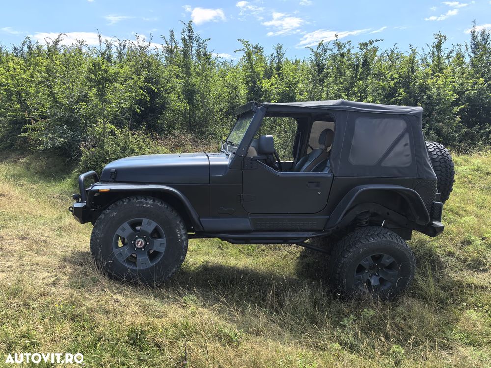 Jeep Wrangler - 5