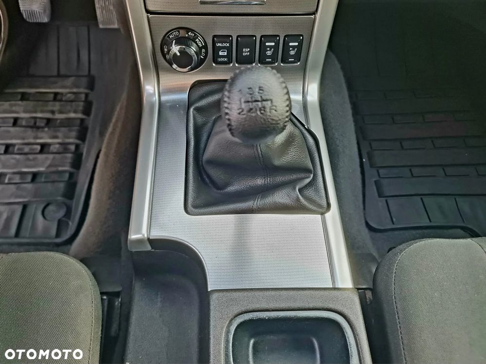 Nissan Pathfinder 2.5 dCi Platinum - 25