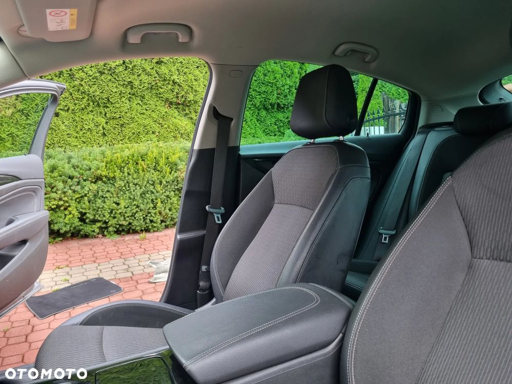 Opel Insignia 2.0 T 4x4 Elite S&S - 36