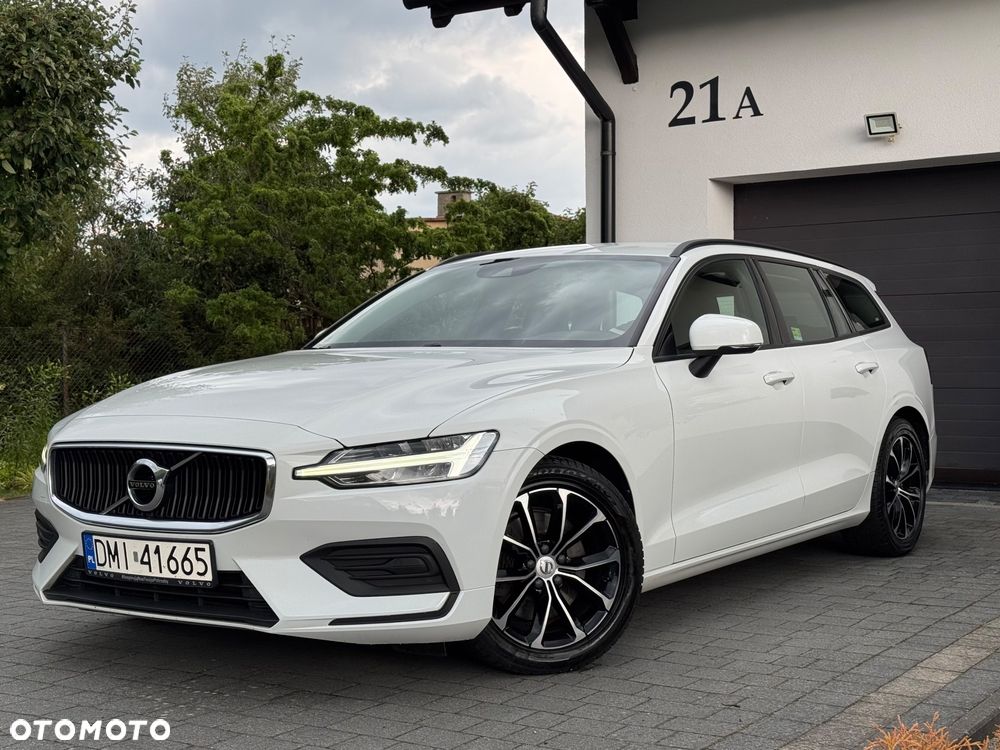Volvo V60 D4 AWD Momentum Pro - 1
