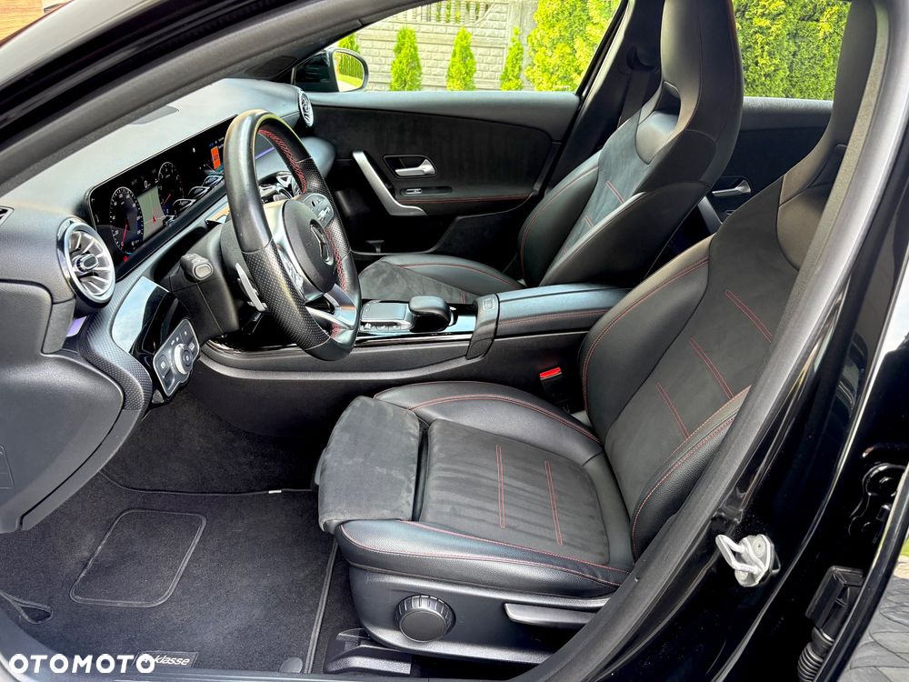 Mercedes-Benz Klasa A 180 7G-DCT AMG Line Advanced Plus - 22
