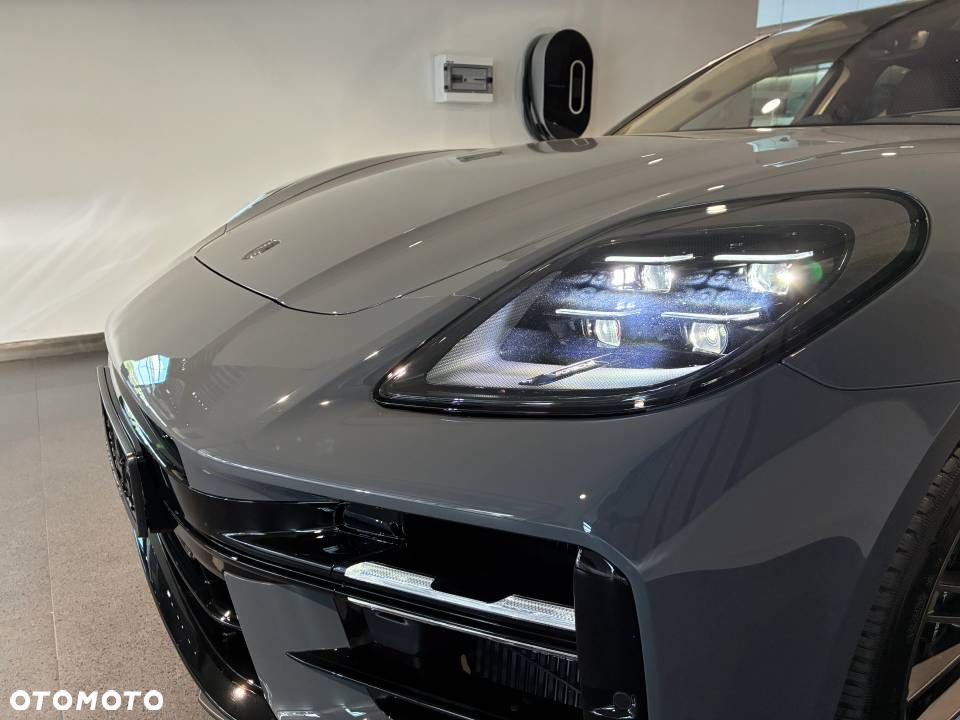 Porsche Panamera Turbo S E-Hybrid PHEV - 28