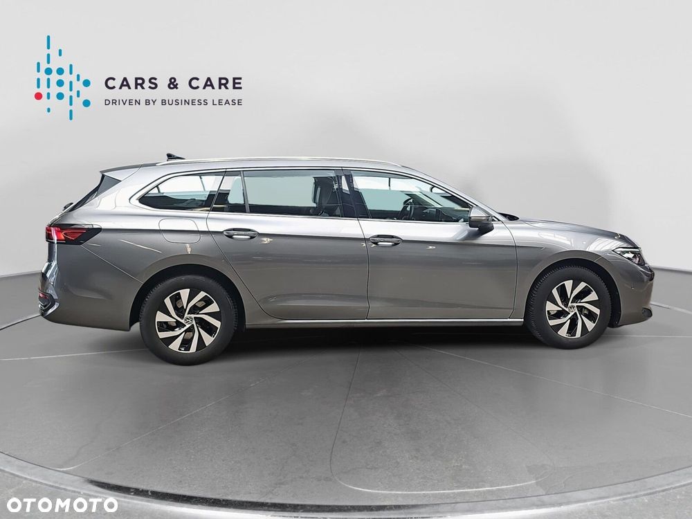 Volkswagen Passat - 22