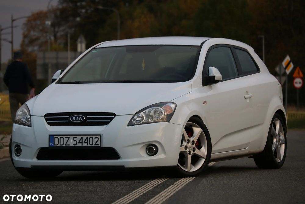 Kia ProCeed 2.0 CVVT TX - 24