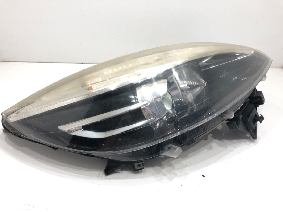 REFLEKTOR PRAWY PRZÓD - 382.00 PLN - RENAULT SCÉNIC III (JZ0/1_) 2008 - 2022 1.6 dCi (JZ00, JZ12) - 2