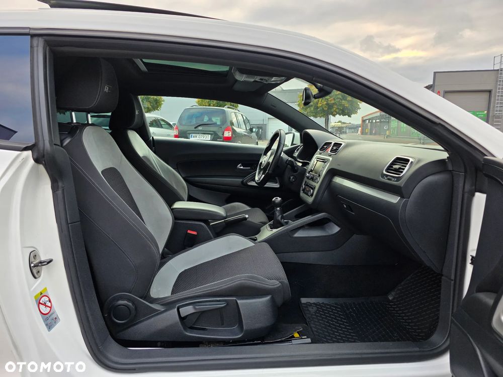 Volkswagen Scirocco 2.0 TDI Blue Motion Technologie Life - 10