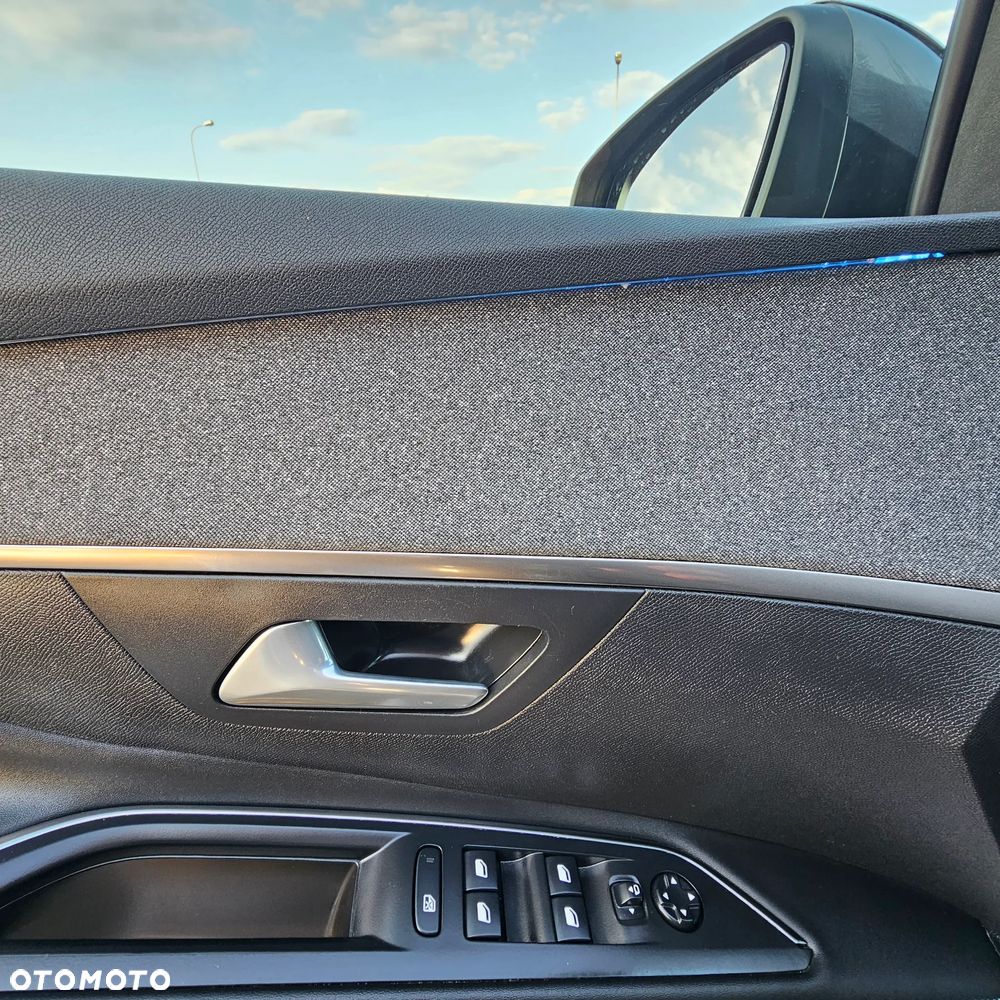 Peugeot 5008 2.0 BlueHDI Crossway S&S EAT8 - 22