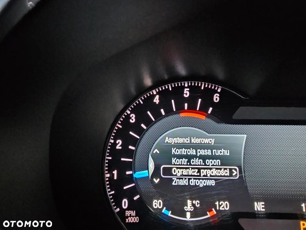 Ford S-Max 2.0 TDCi Titanium PowerShift - 23